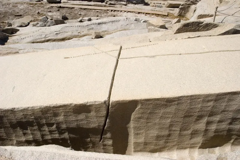 Unfinished Obelisk in Aswan, Unfinished Obelisk in Aswan