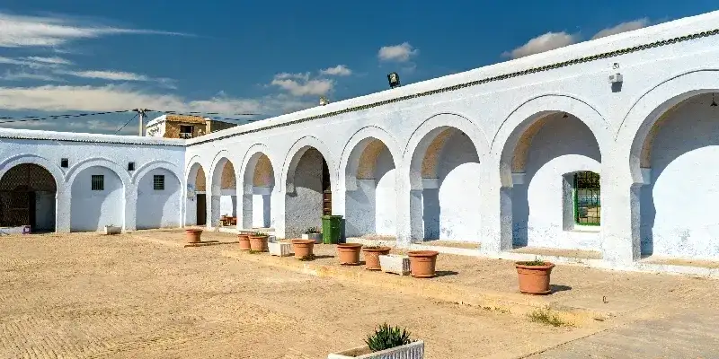 El Mausoleo de Sidi Sahbi, Kairuán, Túnez.