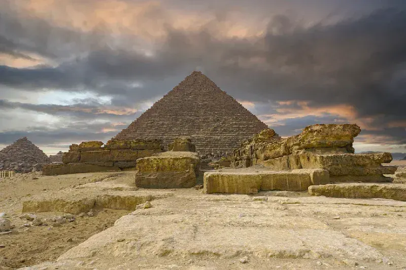 Chephren-Pyramide in der Nekropole von Gizeh, Ägypten