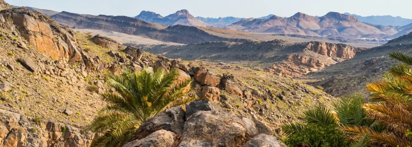 Oasi panoramica di Misfat al Abriyeen, antico villaggio nel nord dell’Oman.
