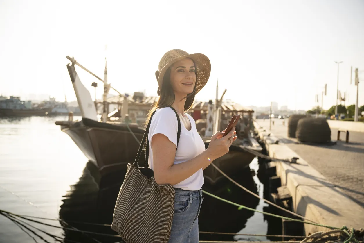 Dubai Creek: Descubra os Segredos do Passeio de Dhow Mais Autêntico