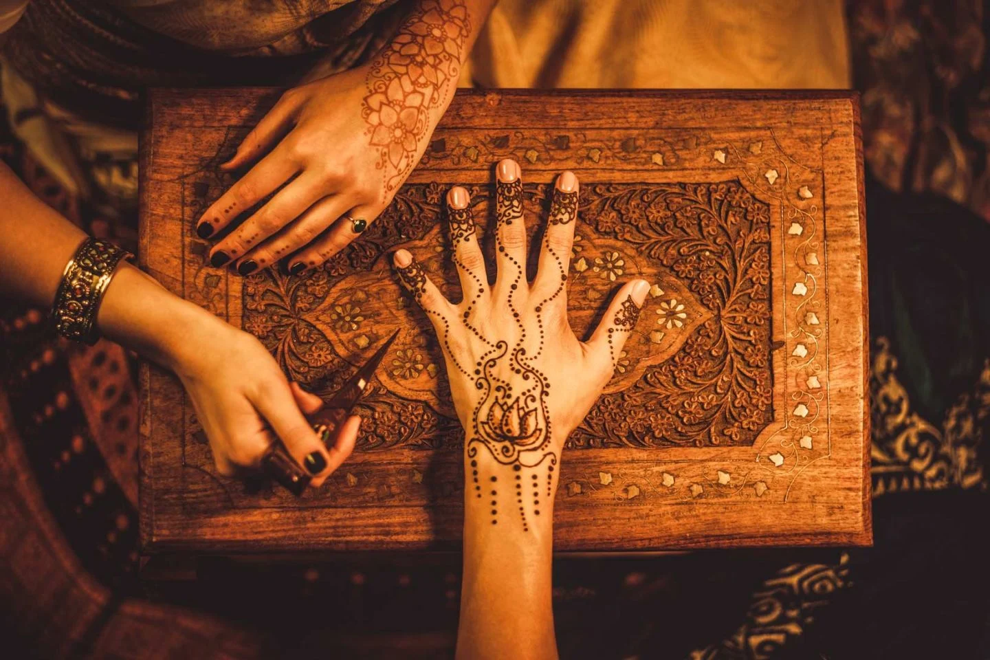 Henna Painting Folklore