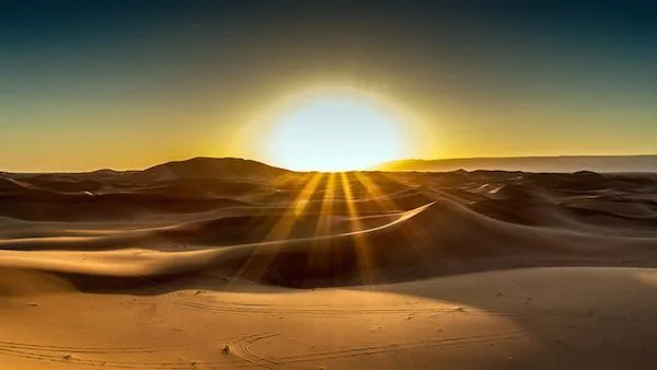 Visitando Marrocos no Verão: Um Guia de Sobrevivência