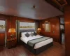 Ms Salacia Cruise