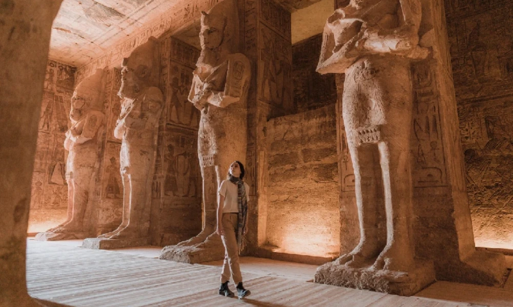 Osiris-Statuen im Inneren des Großen Tempels von Abu Simbel
