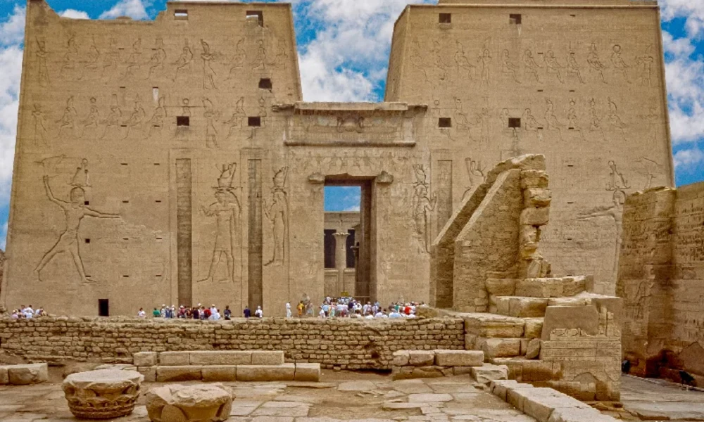 Sonnenfinsternis in Ägypten 2027:  Das Jahrhundertereignis über Luxor