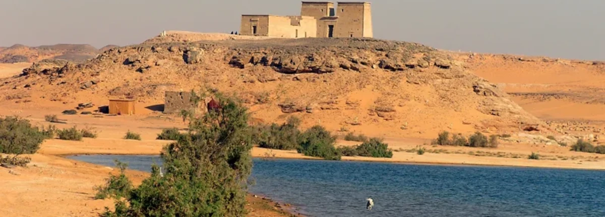 L’acqua accanto alla valle, wadi el seboua
