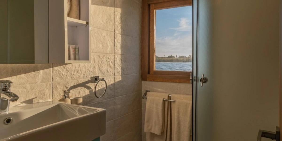 Nun Dahabyia Bathroom