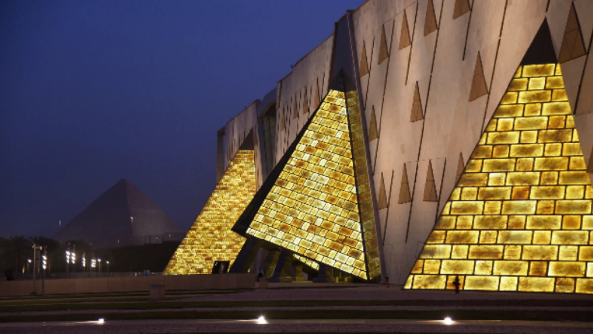 Grand Egyptian Museum (GEM) in Kairo – Alles über Ägyptens neues Archäologie-Wunder