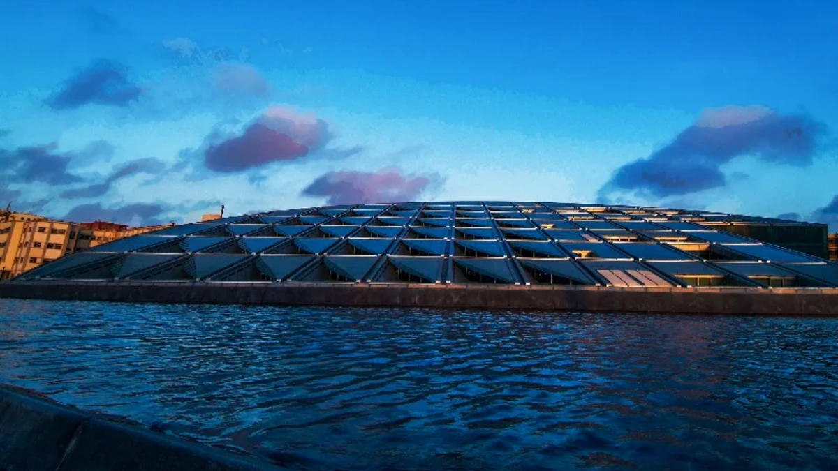 Modernes beeindruckendes Gebäude der Bibliothek von Alexandria