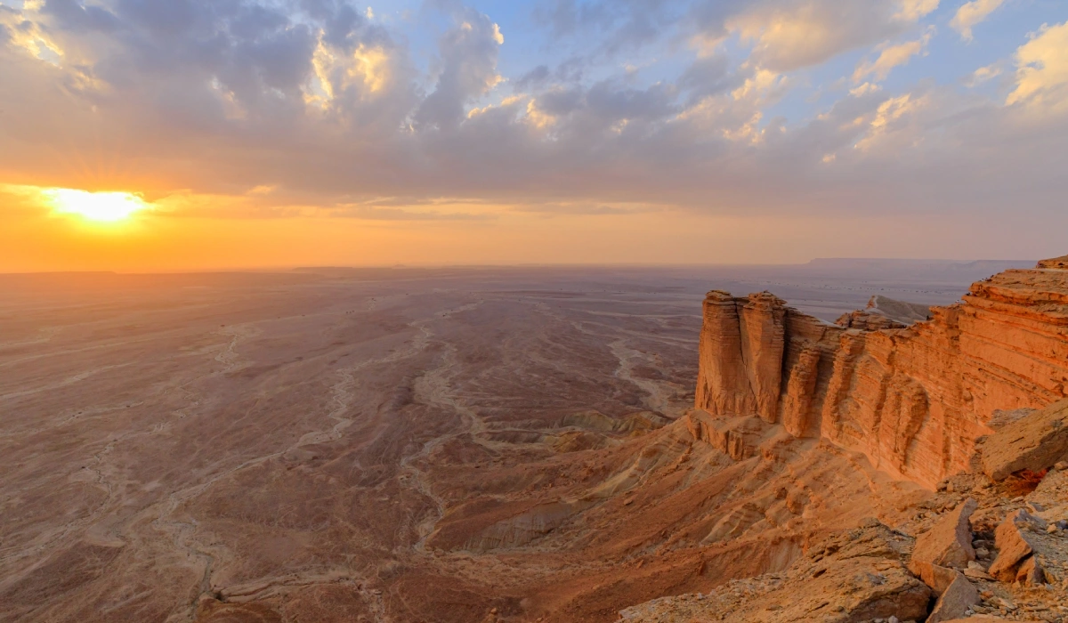 Edge of the World in Saudi Arabia - Hidden Gems in the Middle East