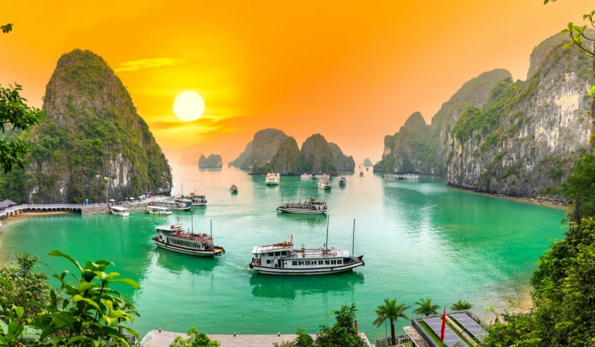 Ha Long Bay - Vietnam