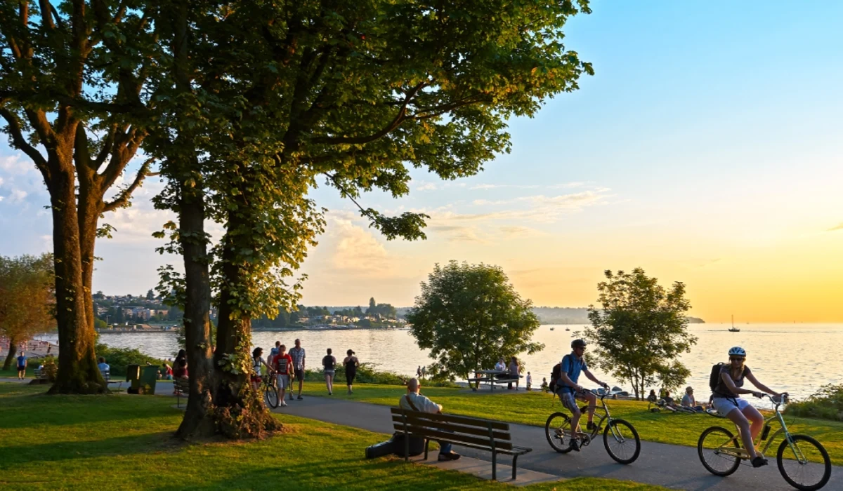 Hidden Gems Travel Strategy 6: Public Spaces and Community Centers