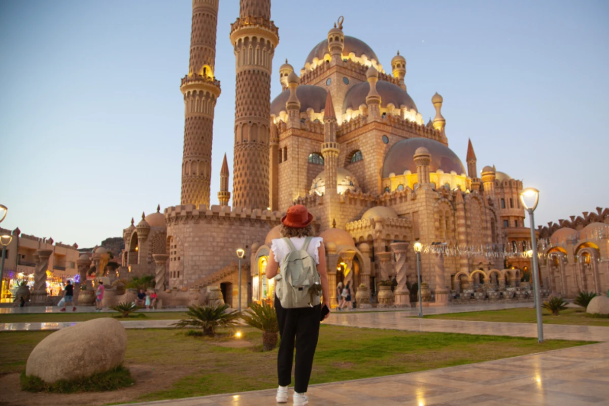 Wie erleben Einheimische das islamische Kairo im Alltag — und was können Besucher davon lernen?