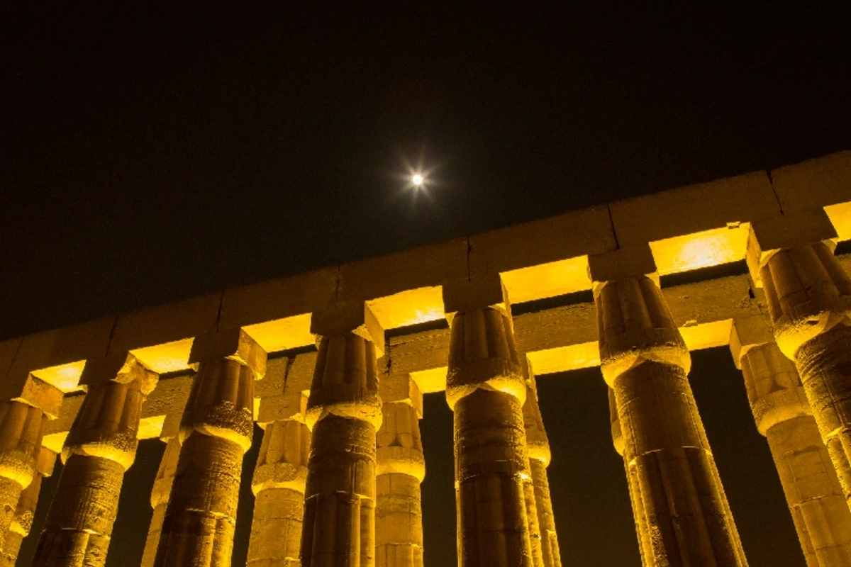 Der Karnak-Tempel in Luxor als idealer Beobachtungsort der Sonnenfinsternis