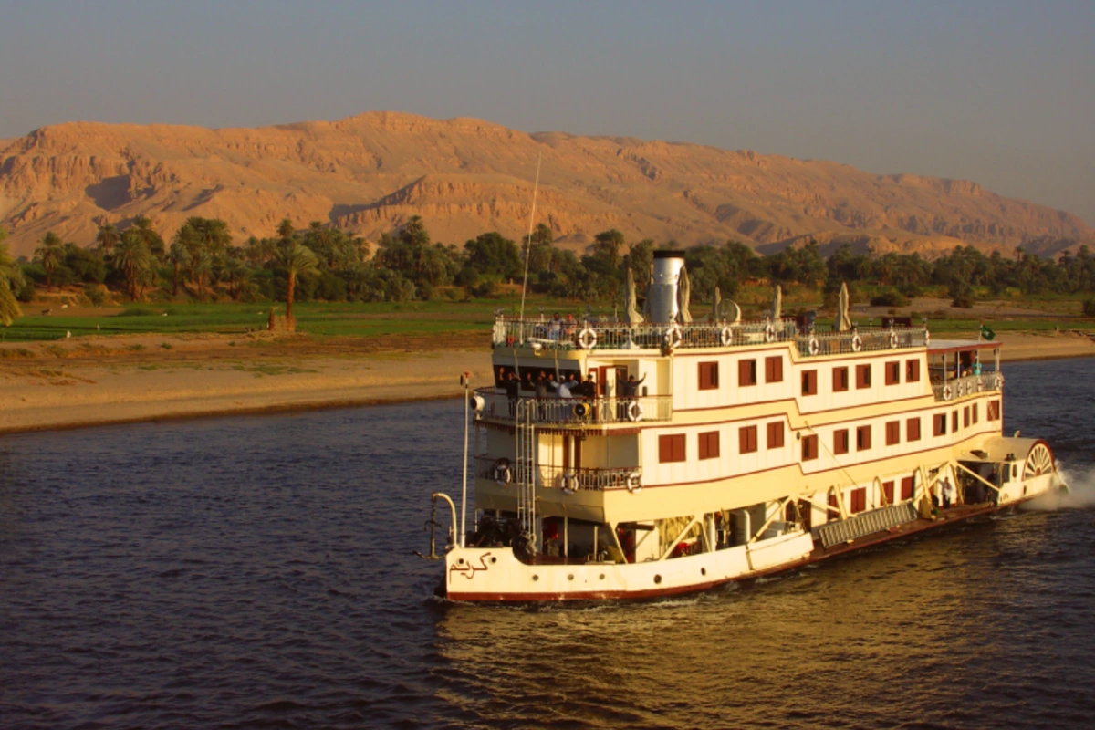 Der Nil als grünes Band und Lebensader Ägyptens