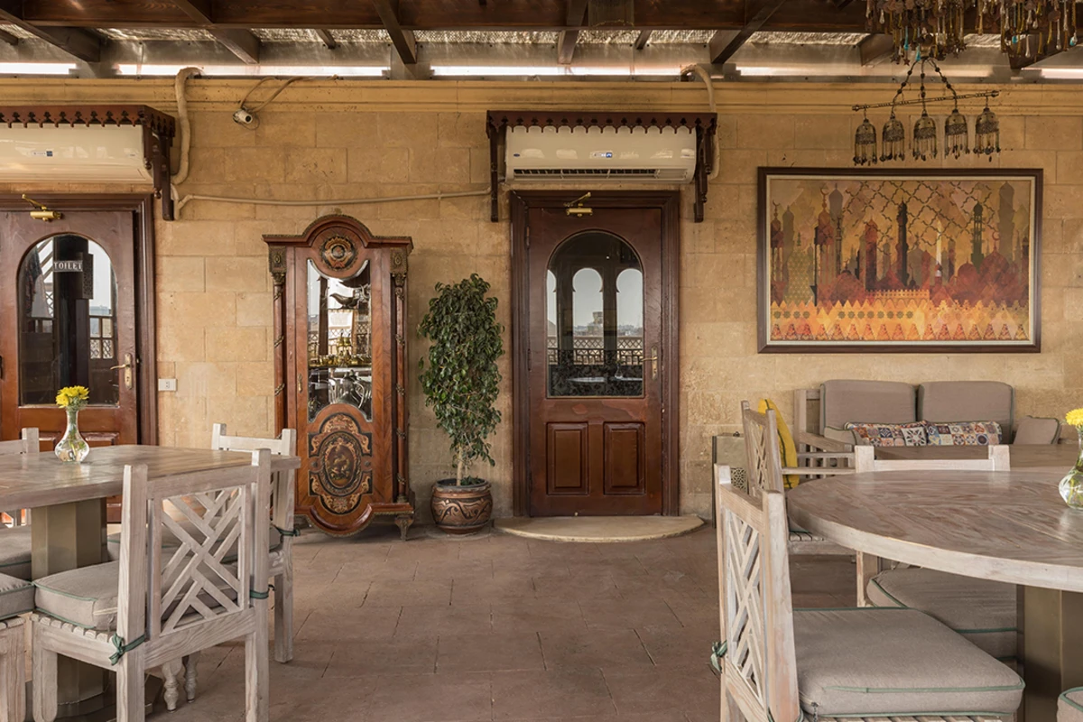 Zeeyara Moez Restaurant