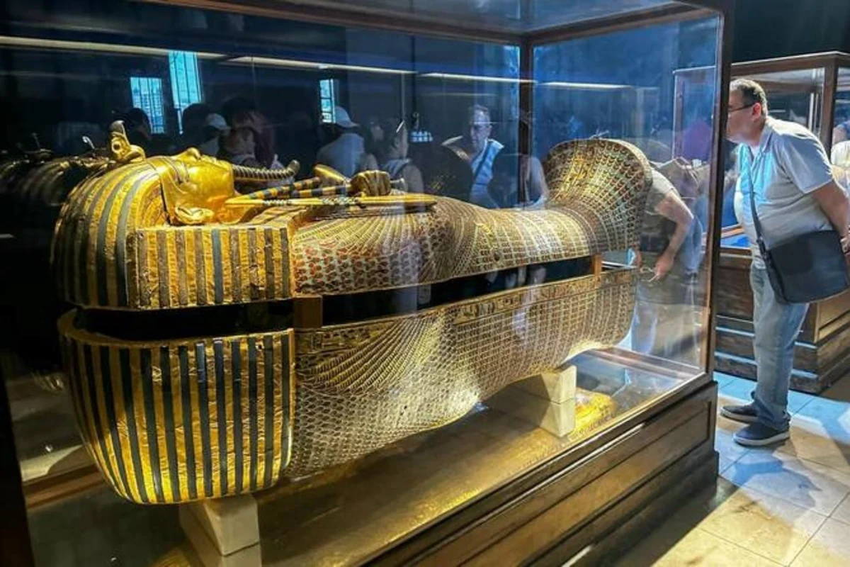 King Tut, Egypt Cairo to Luxor