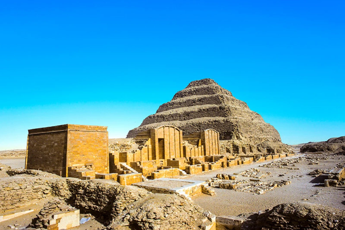djoser-pyramide