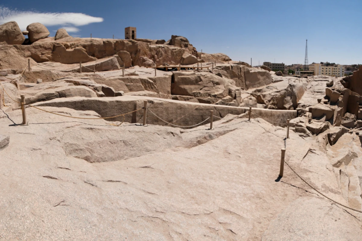 Der unvollendete Obelisk, der schwerste Obelisk, der jemals im alten Ägypten geschnitten wurde