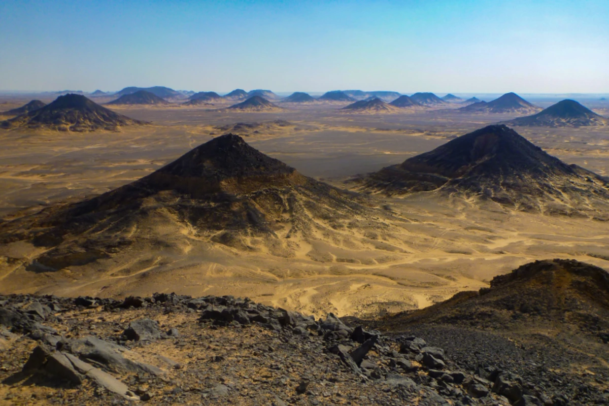 Was ist die Schwarze Wüste in Ägypten eigentlich genau?