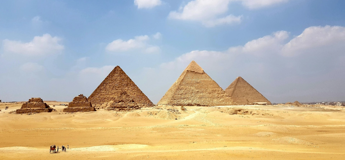 Las Pirámides de Giza - Maravilla del Mundo Antiguo