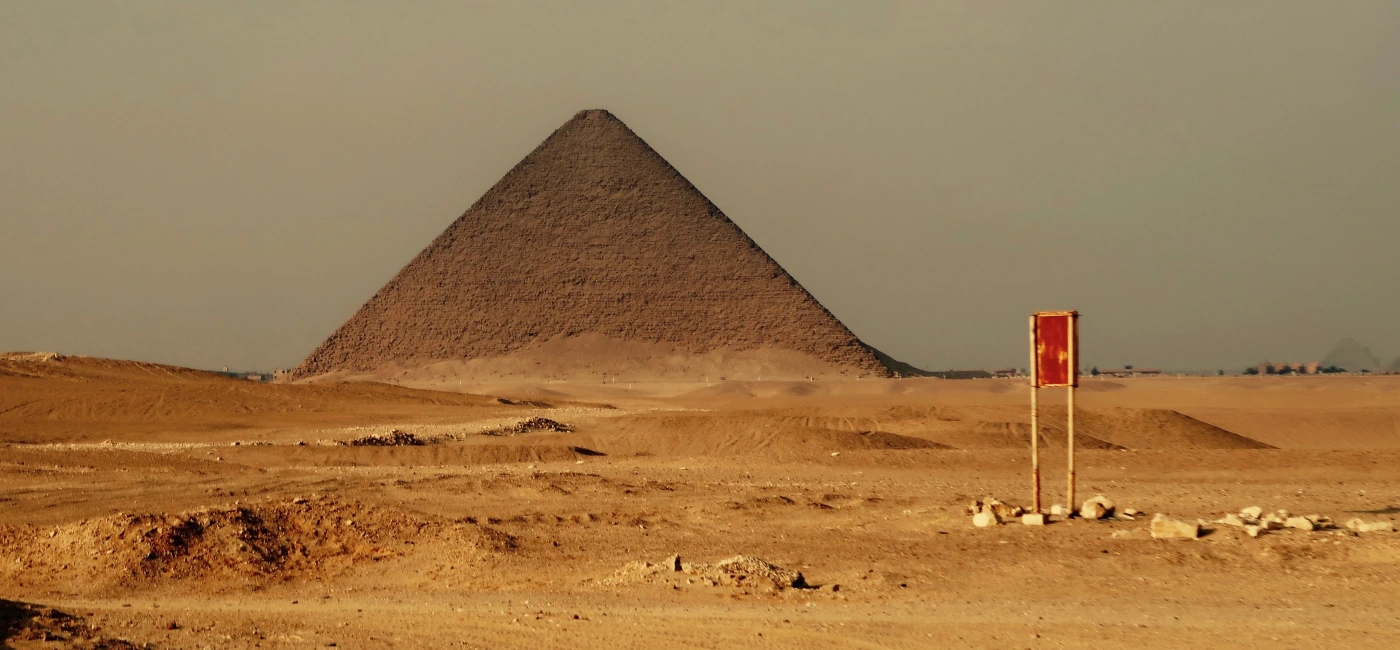 La Piramide Roja