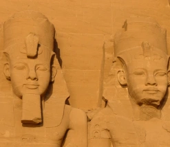 l'Égypte en février présente des caractéristiques favorables aux voyageurs
