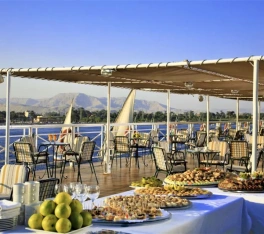 Ristorante a bordo della crociera Iberotel Crown Emperor, pacchetto crociera sul nilo