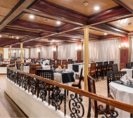 Ristorante dentro la Crociera M.S Kleos, crociera sul nilo miglior tour operator