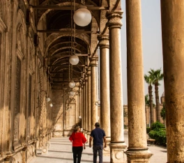 Una coppia a cittadella del Cairo, viaggio al cairo 