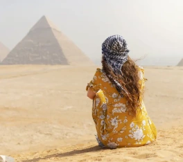 donna alle piramidi,  escursioni porti da alessandria a giza
