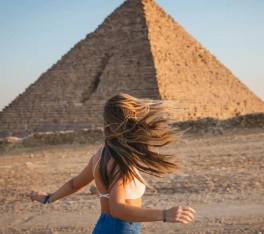 Donna Nelle Piramidi, vacanza egitto agosto