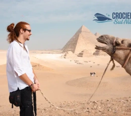 il Nostro Cliente alle piramidi, crociera nilo e cairo