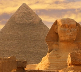 Las Pirámides de Guiza y La Esfinge