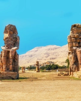Los Colosos de Memnón