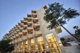 Ramada Resort Dead sea 