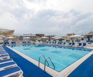 Best Western Plus Khan Hotel