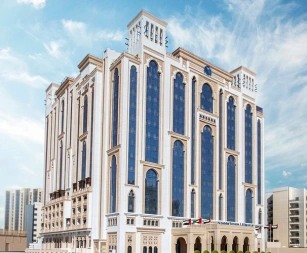Al Jaddaf Rotana Suite Hotel 