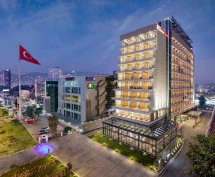 Hilton Garden Inn Izmir Bayrakli