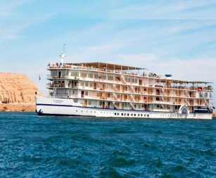 Movenpick Prince Abbas Cruise