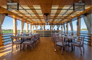 Nebyt Dahabiya Crucero Nilo