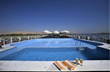 La piscina del crucero Iberotel Crown Emperor