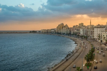 El paseo marítimo de Alejandría, Egipto - viaje de lujo a Egipto