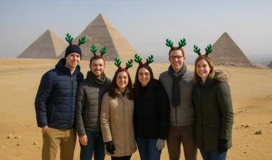 Amici nelle Piramidi, egitto a natale