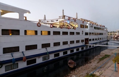 MS Salacia Nilschiff