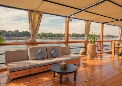 Ashranda Nuun y Nuut Dahabiyas