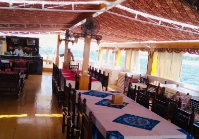 il ristorante a bordo della crociera sul nilo lusso amoura
