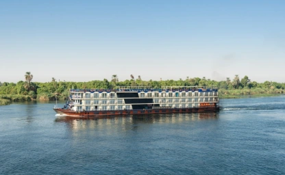 Kreuzfahrtschiff im Nil