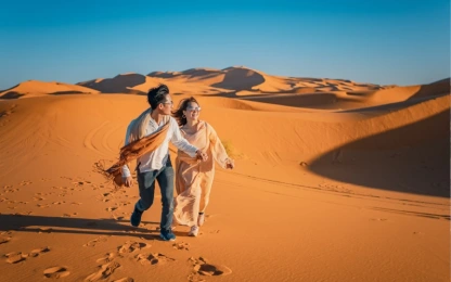una coppia al deserto di agafay